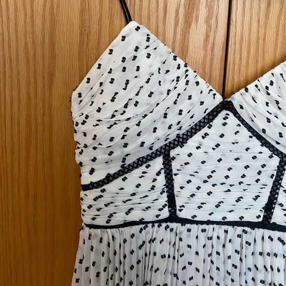 Self-Portrait Tiered Midi Dress - Picture 3 of 7